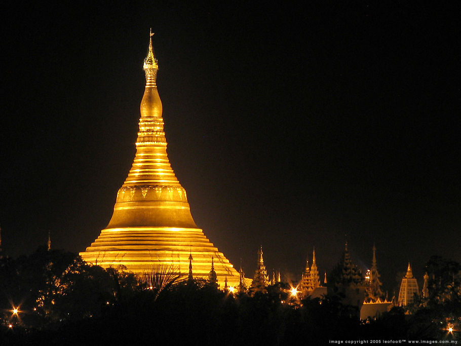 Shwedagon_Pagoda_niteD.JPG